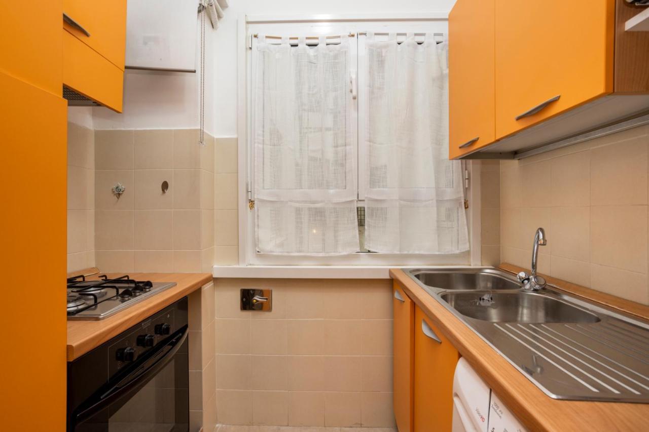 Re Di Roma - Charme Apartment Экстерьер фото
